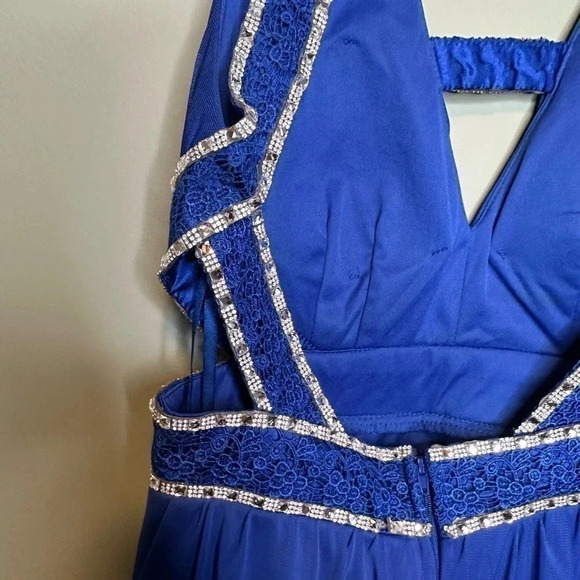 Formal open back dress - Picture 7 of 9